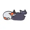 Broche Engraçado Gato Morde Gato Diversão Broche Criativo Desenho Animado Gato Pinos Acessório Versátil Decoração de Roupa Insígnia de Nicho