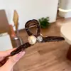 Presilha de garra elegante de strass e contas de tamanho grande, moderna e simples, presilha tubarão estilosa para penteados, acessório de cabelo de design nichado para mulheres