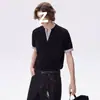 Moda Verão Masculina Estilo Americano Streetwear Camiseta de Manga Curta com Decote em V Falsa de Duas Peças para Homens Adolescentes Versátil Cor Sólida Casual