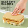 Forma de Gelo de Silicone para Uso Doméstico, Bandeja de Gelo para Geladeira com Tampa de Pressão, Fabricador de Cubos de Gelo, Mini Bandeja de Gelo de Grau Alimentício