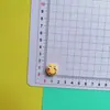 Feijãozinho de gelatina de expressão amarela desenho animado brilhante diy cola de creme capa de celular pingente de grampo de cabelo joias acessórios de resina atacado