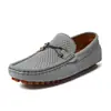 Zapatos Pequeños de Cuero para Hombre Estilo Británico 2025, Mocasines Slip-On de Talla Grande, Zapatos de Frijol Transpirables con Calados para Verano y Otoño