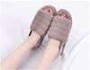 Otoño e invierno 2020 Zapatos de algodón para mujer con letra nueva banda elástica zapatos planos para el hogar pantuflas peludas zapatos de mujer al por mayor