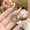 Pintura a óleo vibrante de camélia Corrundo azul Tan sang Colar totalmente cravejado de diamantes feminino Banhado a 18K Microincrustado Cristal de diamante colorido Borboleta Corrente de clavícula feminina