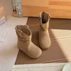 Outono/Inverno 2026 Novas Botas Koreanas Estilo Meilade Coloridas Plissadas Empilhadas Retro Versáteis para Meninas Botas Martin de Dois Algodões