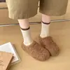 Pantuflas peludas de suela gruesa para mujer, estilo media pantufla de punta cerrada, aptas para usar en exteriores, nueva colección de otoño, versátiles y fáciles de usar, de suela plana y forradas de felpa