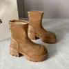 Persona baja 2026 aumento de altura estilo británico botines nuevos retro Botas Martin mujer suela gruesa tacón grueso negro adelgazante otoño invierno