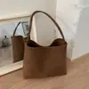 Bolso Versátil Retro con Patrón de Cocodrilo para Mujer 2026 Nuevo Otoño Merade Bolso de Hombro Único para el Trabajo Bolso Cubo de Gran Capacidad