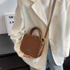 2023 Novo Estilo Bolsa Feminina Elegante Portátil Crossbody Bolsa Estilo Coreano Design de Nicho ins Bolsa Feminina Bolsa de Ombro Retrô