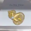Broche de Calabaza Estilo Chino Nuevo de Perla de Agua Dulce Natural Zhuji Buena Suerte y Fortuna Ramillete Moda Otoño e Invierno Versátil Venta al por Mayor