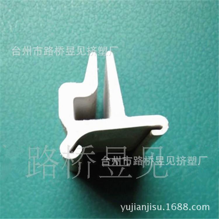 塑钢型材2