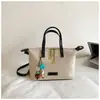 Bolso de Mano Pequeño Estilo Chanel Transfronterizo para Mujer, Nuevo Bolso de Tela Casual de Moda para Viajes, Bolso de Hombro y Cruzado de Gran Capacidad al por Mayor