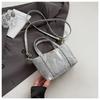 2026 Bolsa Feminina Casual Nova Tendência Bolsa de Ombro Simples Versátil Design de Nicho de Alto Padrão Bolsa Transversal Tendência