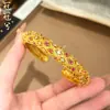Pulseira Aberta Dourada Estilo Loja de Ouro Dourado Areia Vazada Estilo Palácio Tang Losango com Strass, Nova Pulseira Dourada Estilo Chinês Padrão Losango Vermelho Rosa