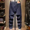 Jeans masculino azul escuro de marca de alta qualidade e moderno, corte slim, perna reta, novo clássico versátil de primavera, calça stretch para homens