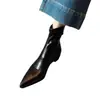 Botines Cortos Estilo Coreano Puntiagudos Aumentadores de Altura para Mujer 2026 Otoño/Invierno Nuevas Llegadas con Felpa Versátiles de Poner Tacón Bajo Suela Suave Botines Adelgazantes