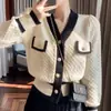Chaqueta cárdigan vintage estilo francés con botones de perlas para mujer, suéter tejido, nuevo top para mujer primavera y otoño 2025