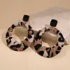 Pendientes Redondos Europeos y Americanos Transfronterizos Cortados con Patrón de Leopardo Lujo Accesible Pendientes de Gama Alta Moda Retro Pendientes Versátiles para Mujer