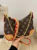 Elegante Bolso Pequeño de Cadena para Mujer, Nuevo Modelo 2026, Versátil para el Trabajo Diario, Sensación de Lujo, Bolso de Hombro, Bolso de Hombro y Cruzado