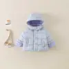Linda chaqueta de algodón con capucha de cuadros azules, abrigo acolchado grueso, dulce estilo a cuadros para niños, niñas y niños, abrigo de algodón de invierno moderno