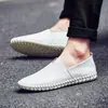 Zapatos de Cuero para Hombre Transpirables 2025 Nuevos Zapatos Casuales Zapatos de Hombre Otoño Tacón Plano Color Sólido Zapatos de Hombre Transfronterizos Zapatos Tipo Gorro para Hombre Hombres