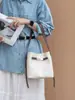 Bolso Cubo de Piel Genuina, Bolso Cubo de Mano para Mujer Estilo Nuevo, Diseño de Moda y Versátil para el Trabajo, Bolso Cruzado de Nicho