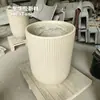 Vasos de flores de concreto de alto desempenho, cercas de paisagismo de cimento, floreiras para vias urbanas, combinados com espaços verdes comunitários e vasos de plantas
