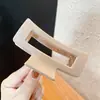 Pinza para el pelo minimalista estilo ins para mujer, diseño único y dulce, pinza de tiburón negra para cabello grueso en la parte posterior de la cabeza, accesorio para el cabello