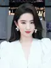 Brincos Brancos Floridos Exagerados Estilo Liu Yifei 2025 Novo Estilo Quente Brincos de Alto Padrão Clipe de Orelha Espiral para Mulheres