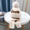Novo Conjunto de Chapéu e Cachecol Infantil, Conjunto de Duas Peças, Chapéu de Tricô para Meninos com Forro de Fleece, Espessado, Chapéu de Inverno Cartoon para Bebês Meninas