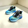 Tenis de piel para niños, tallas 28-32, para niños pequeños de 2 años, con suelas suaves, antideslizantes y un diseño moderno para niños y niñas.