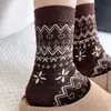 Calcetines de Hilo Fair Isle Otoño Nuevo Estilo Copo de Nieve Media Pantorrilla Caídos Patrón de Cuadros Estilo Inglés Calcetines de Media Pantorrilla para Hombre