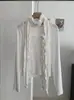 KEKEZOON Camiseta de Manga Larga con Escote en U de Color Sólido con Diseño de Bufanda Adelgazante Capa Base Interior para Mujer 8865