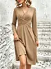 Vestido midi de manga larga plisado cruzado, de color liso, con escote en V y cintura ceñida, estilo nuevo transfronterizo europeo y americano, para mujer, 2026