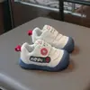 Zapatos para caminar de bebé para niños y niñas 2026 nuevo modelo de otoño zapatos funcionales para niños pequeños con suelas blandas y características antideslizantes para bebés y niños pequeños