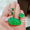 Colgante de hoja de calcedonia verde emperador ágata jade anillo aretes juego de tres piezas joyería rama dorada hoja de jade regalo para mujer