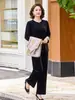 Novo conjunto de três peças de veludo dourado, estilo nacional chinês, moda para mães, reduz a idade, corte solto, terno estiloso de outono para mulheres de meia-idade e idosas