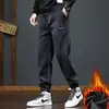 Fabricante Original 2025 Novas Calças Casuais Primavera, Outono e Inverno Engrossadas e de Veludo Masculinas Calças Leggings Largas Calças de Moletom de Alta Qualidade