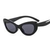 Outu Summer Cat's Eye Novos óculos de sol femininos de armação pequena, preto e branco, cores mistas, moda europeia e americana, óculos T22055