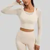 Juyitang Malha Falsa Peça Dupla Roupa de Yoga Manga Longa Modeladora Almofada Fixa no Peito Roupa Esportiva Fitness Top para Mulheres no Verão