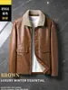 Jaqueta Curta de Couro PU Fina Estilo Europeu e Americano Masculina Street Motorcycle Estilo Hong Kong Jaqueta com Gola Americana Forrada de Lã