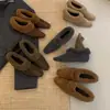 Zapatos peludos de nuevo estilo, planos de punta fina retro franceses de nicho, cálidos y forrados de felpa para otoño e invierno