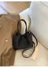 Bolsa de Mão Feminina Transfronteiriça Novo Modelo 2025 Textura de Alta Qualidade Bolinhas Laço Bolsa de Ombro Estilo Descontraído Bolsa Saco para o Dia a Dia