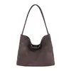 Bolsa de palha trançada retrô transfronteiriça, bolsa de mão da moda estilo coreano, simples e versátil para o trabalho e uso casual, bolsa de ombro para atacado