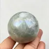 Venta al por mayor del fabricante Bolas Pequeñas de Cristal Natural Recubiertas Eléctricamente 5 cm Adorno Decorativo Suministro para Transmisión en Vivo Colorido
