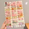 4 Paquetes de Lindos Pasadores para Bebé Estilo Coreano para Niñas con Flequillo y Pegatinas para Cabello Suelto Estilo Ins Pegatinas Mágicas de Dibujos Animados en la Parte Posterior de la Cabeza