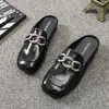 Nuevas Mules con Cobertura para la Cabeza de Comercio Exterior Primavera/Verano 2026 Estilo Coreano para Mujer Mules de Fondo Plano Moda Punta Cuadrada Fondo Plano con Pedrería Mujer