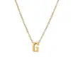 Collar con colgante pequeño de moda 26 letras inglesas acero de titanio oro de 18k cadena de clavícula simple versátil sin decoloración venta al por mayor