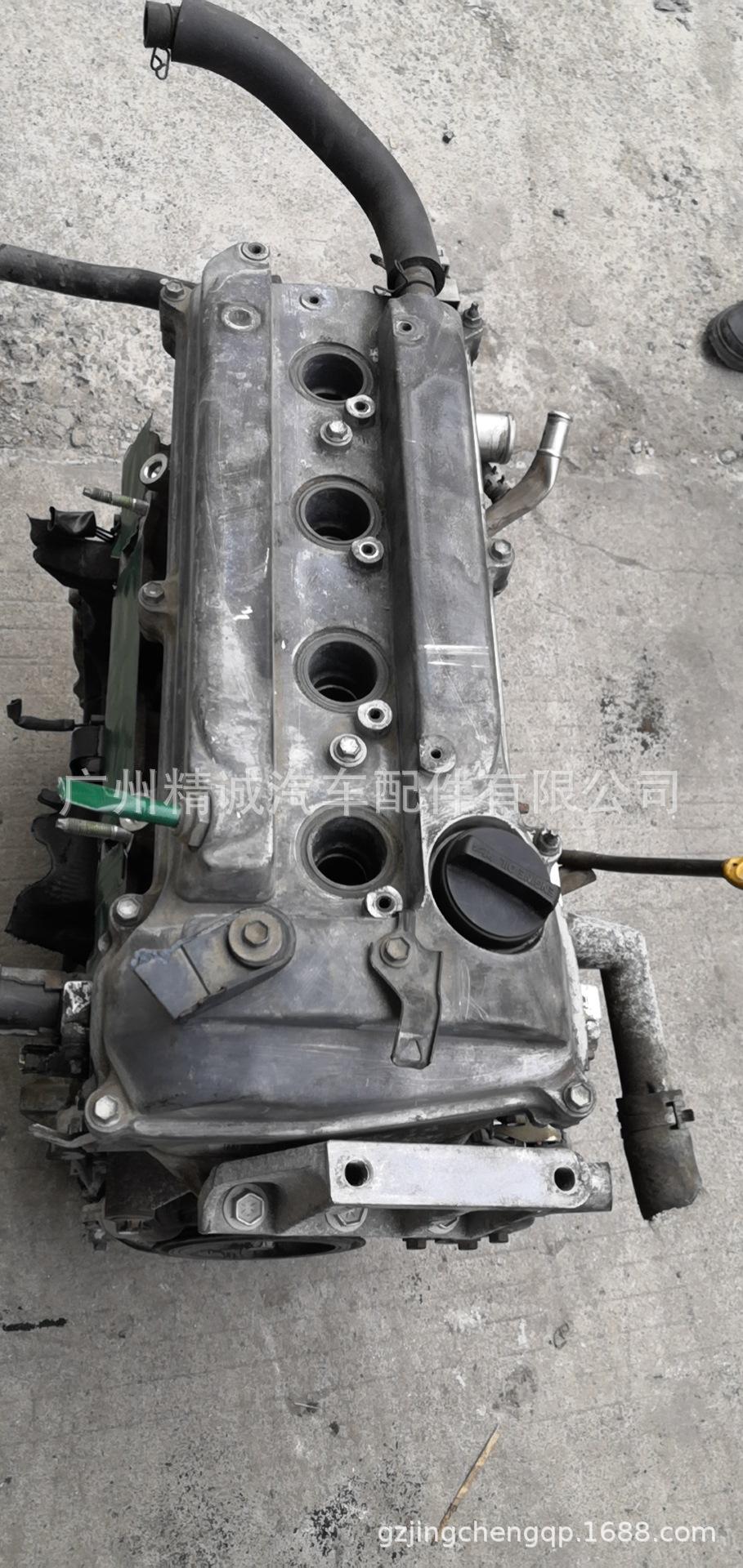 老款丰田大霸王2.4发动机1