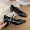 Zapatos Pequeños de Cuero Negros Estilo Británico Retro con Tacón Grueso y Punta Cuadrada para Mujer 2026 Nuevos Zapatos Mary Jane de Primavera para Mujeres Pequeñas